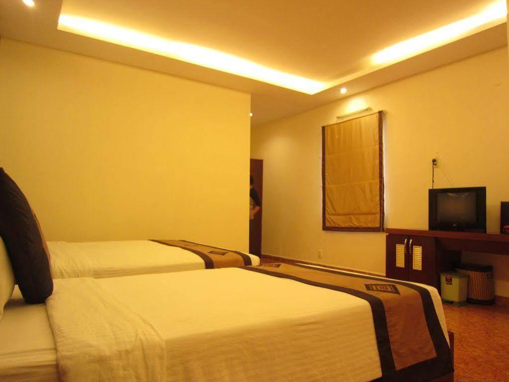 Reddoorz @ Pham Ngu Lao Street 3 Hotel Ho Chi Minh City Bagian luar foto