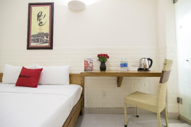 Reddoorz @ Pham Ngu Lao Street 3 Hotel Ho Chi Minh City Bagian luar foto