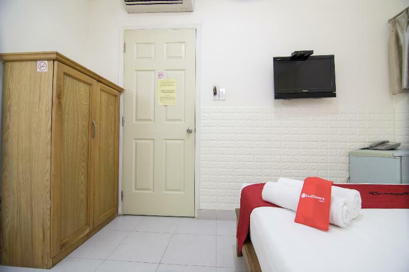 Reddoorz @ Pham Ngu Lao Street 3 Hotel Ho Chi Minh City Bagian luar foto