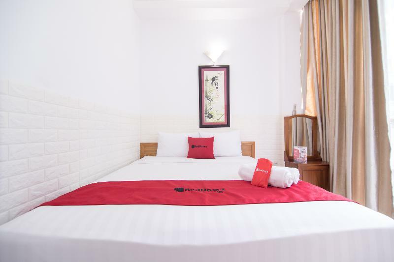Reddoorz @ Pham Ngu Lao Street 3 Hotel Ho Chi Minh City Bagian luar foto