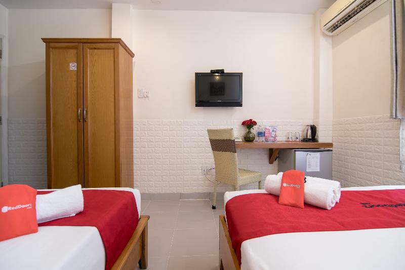 Reddoorz @ Pham Ngu Lao Street 3 Hotel Ho Chi Minh City Bagian luar foto