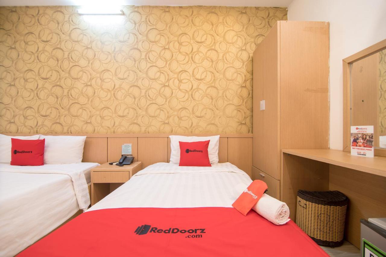 Reddoorz @ Pham Ngu Lao Street 3 Hotel Ho Chi Minh City Bagian luar foto