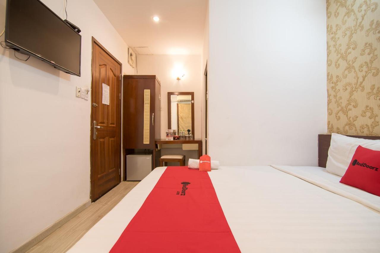 Reddoorz @ Pham Ngu Lao Street 3 Hotel Ho Chi Minh City Bagian luar foto
