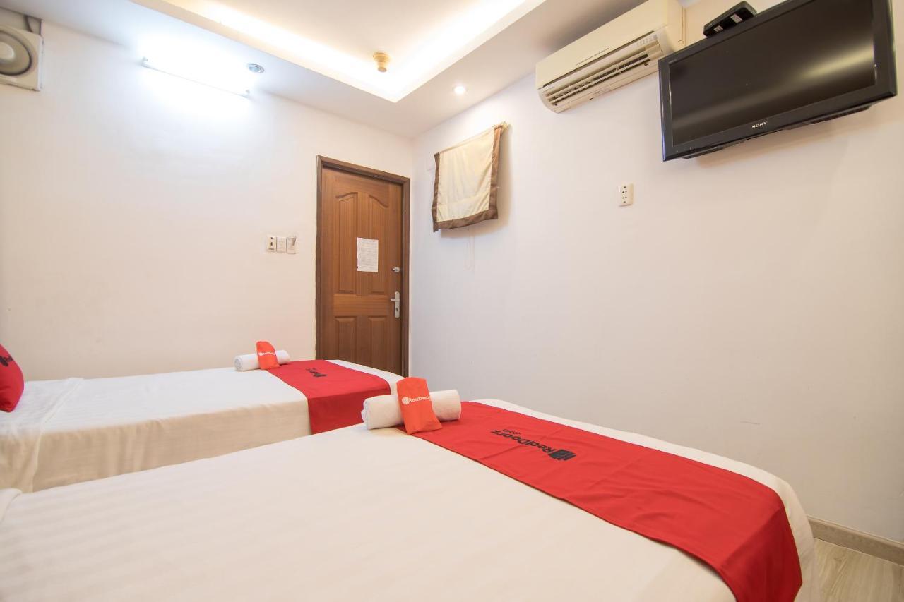 Reddoorz @ Pham Ngu Lao Street 3 Hotel Ho Chi Minh City Bagian luar foto